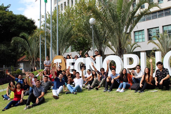 Facultad de Economía y Negocios UST participa en la primera Misión de Innovación Tecnológica Brasil 2019