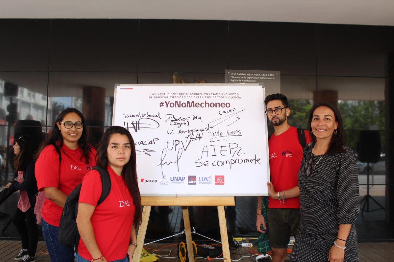 Santo Tomás se une a la campaña #YoNoMechoneo