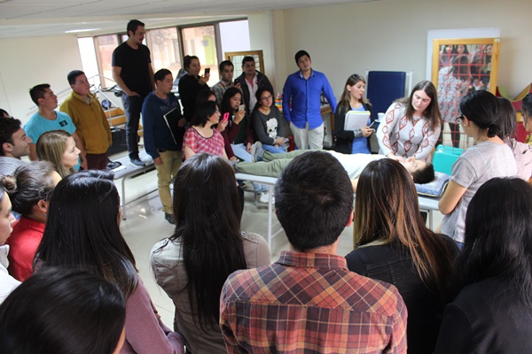 Escuela de Kinesiología UST Osorno realizó primer Seminario Internacional sobre Patologías de Hombro