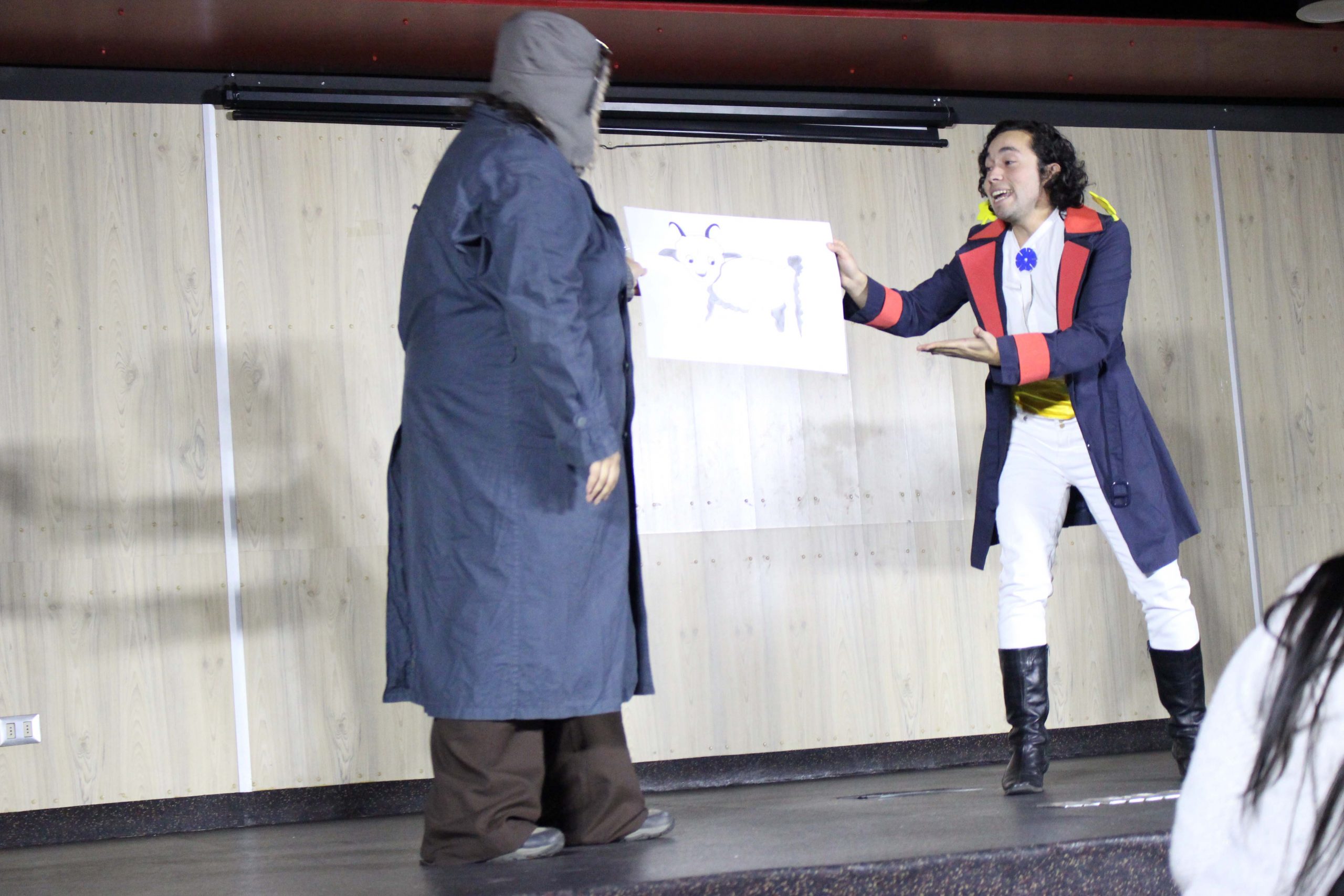 Santo Tomás Valdivia realizó obra teatral “El Principito”