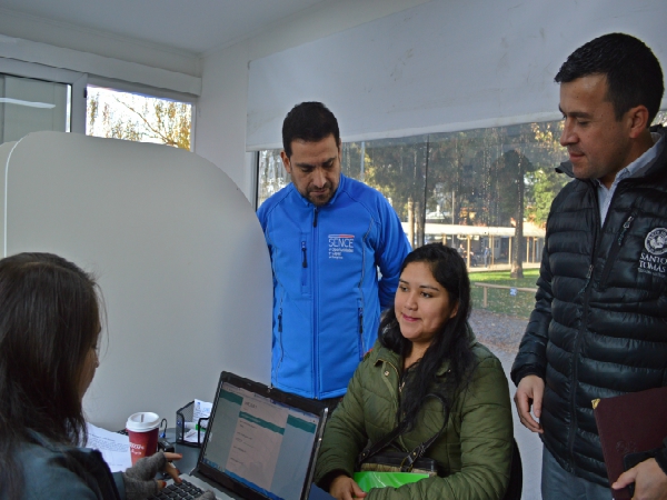 Alianza entre Santo Tomás y Sence acerca opciones de empleo a comunidad universitaria