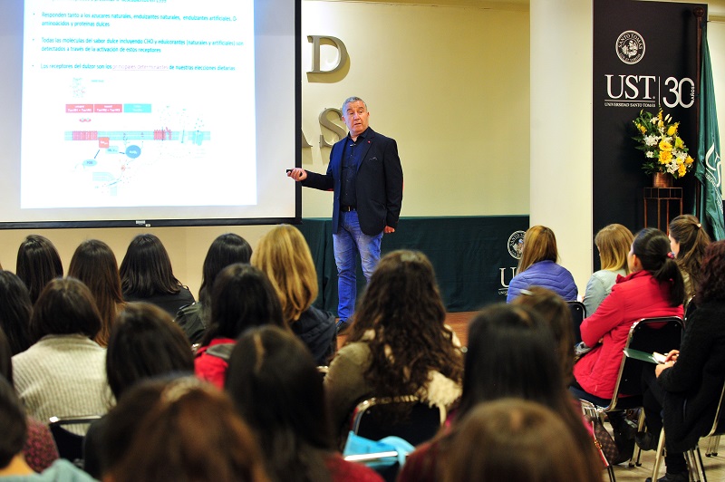 Director del INTA en UST Santiago: Edulcorantes ya se están considerando un contaminante ambiental