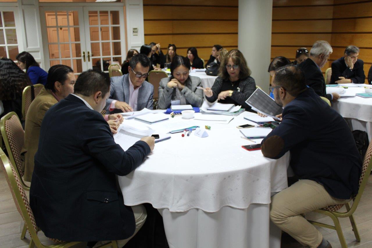 Académicos y directivos realizan jornada de sociabilización
