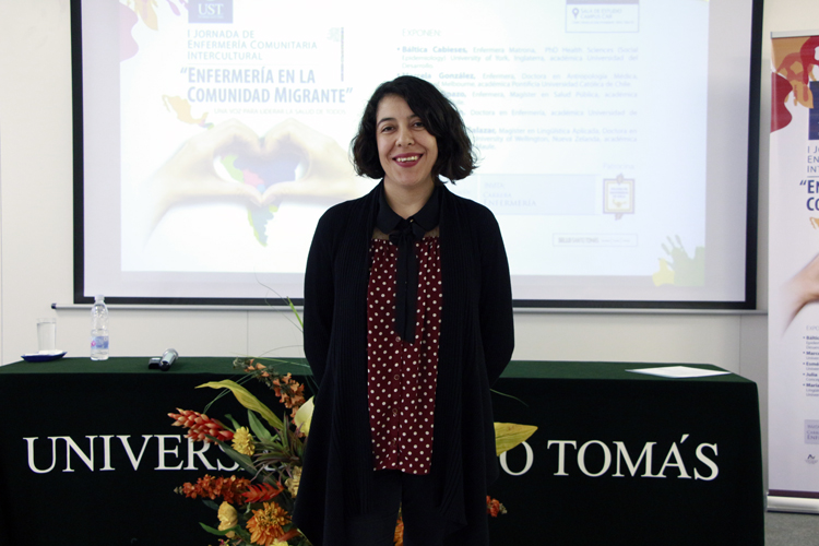 Doctora en Antropología expuso sobre los desafíos de la formación profesional a luz de las migraciones