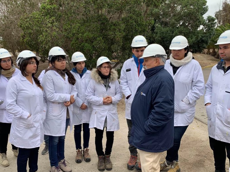 Visita de estudiantes de IQI y TAQ a planta de tratamiento de aguas servidas de Tongoy