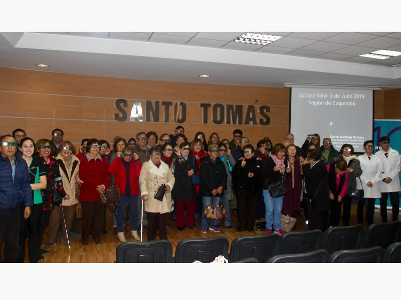 Santo Tomás La Serena reúne al Eclipse Solar 2019 con el adulto mayor y su bienestar