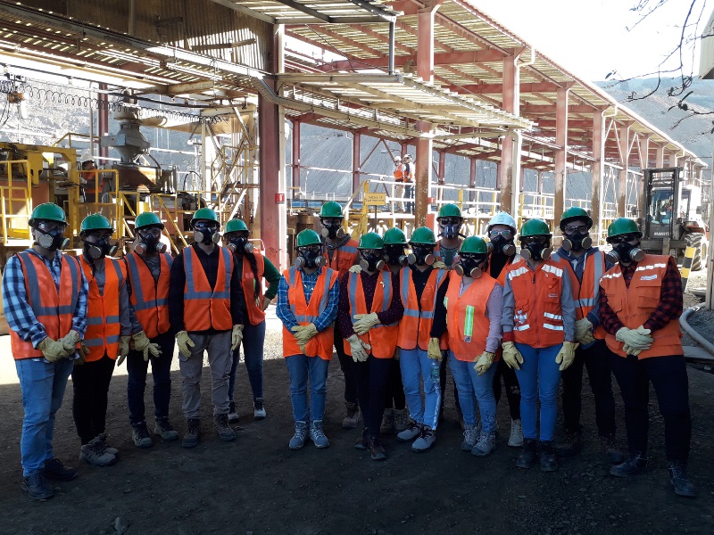 Alumnos de la Carrera Ingeniería en Química Industrial visita Minera Teck Carmen de Andacollo