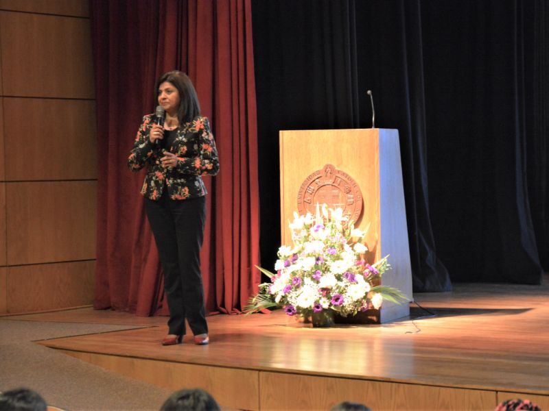 Directora de Nutrición Santo Tomás Concepción expuso en curso de Lactancia Materna