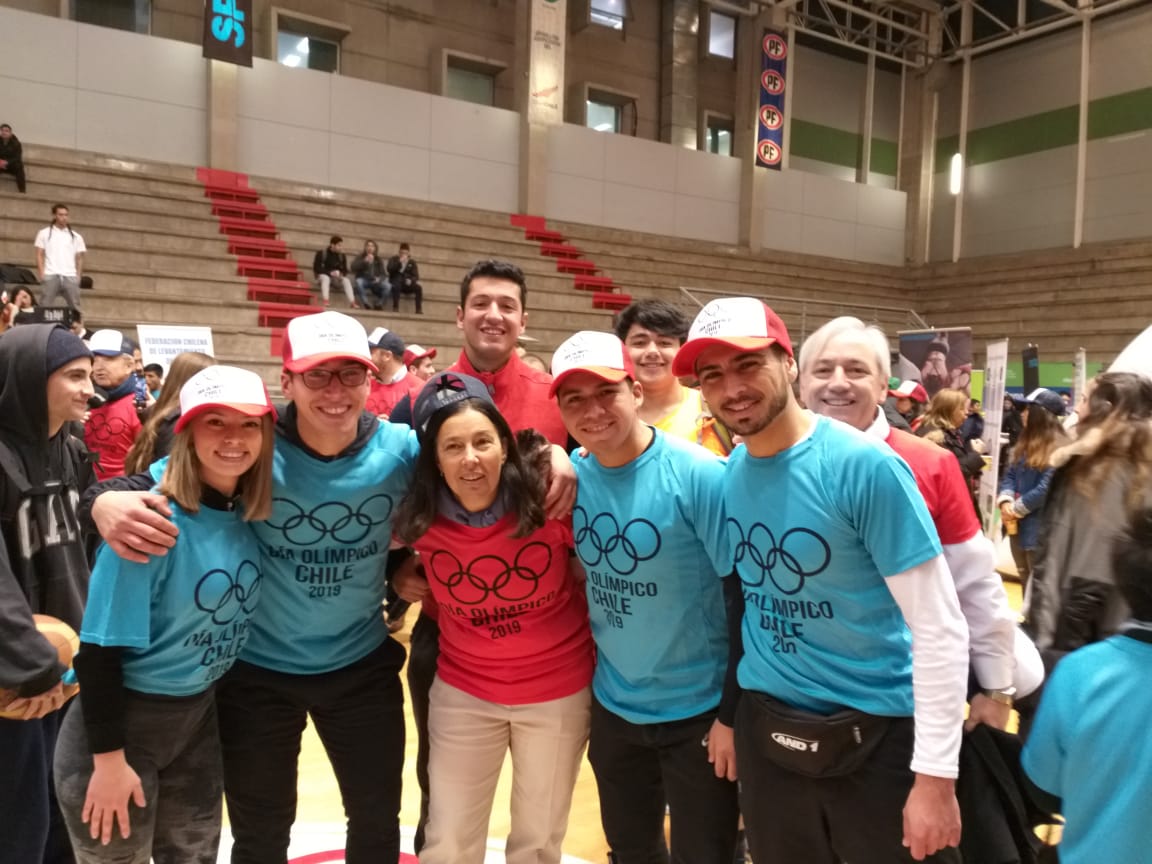 COCH y UST celebran Día Olímpico con actividad en el CEO