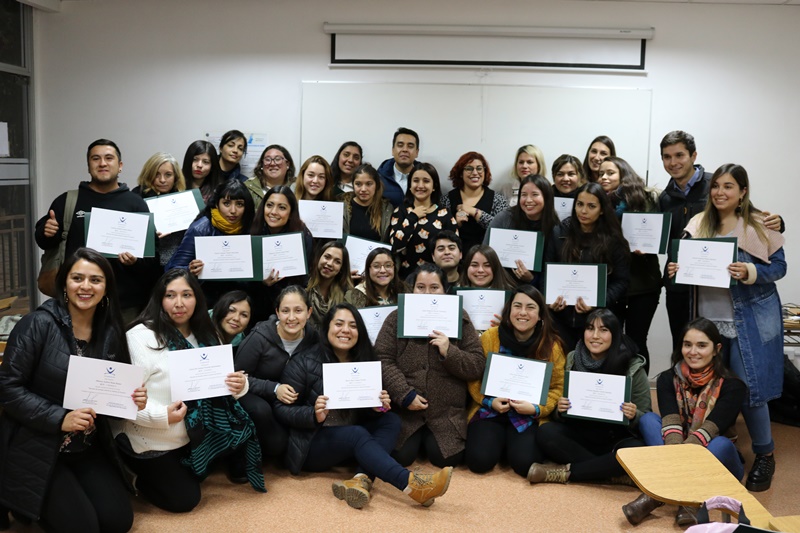Alumnos de Servicio Social recibieron certificación por taller de “Revisión del peritaje judicial en materia de familia”