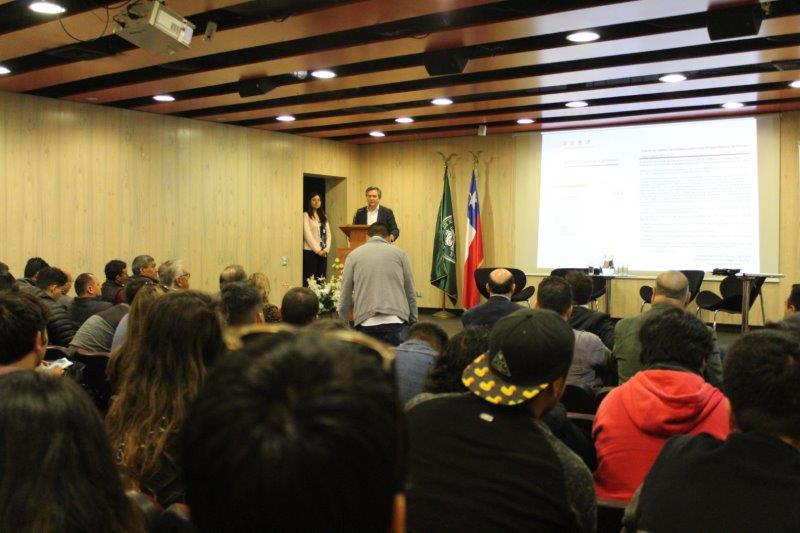 "Acuerdos comerciales con Asia": Emprendedores locales y estudiantes conocieron las conexiones económicas entre Chile y China