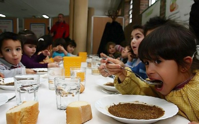 Se acercan las vacaciones de invierno: ¿cómo mantener una rutina de alimentación saludable para los niños?