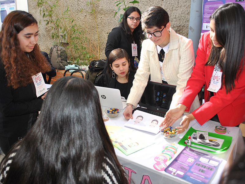 Escolares fueron los grandes protagonistas en cuarta edición de la Feria de Neuropsicología en UST Viña del Mar