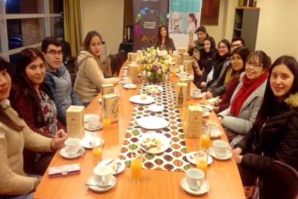 Encuentro de titulados de Técnico en Registros e Información Biomédica