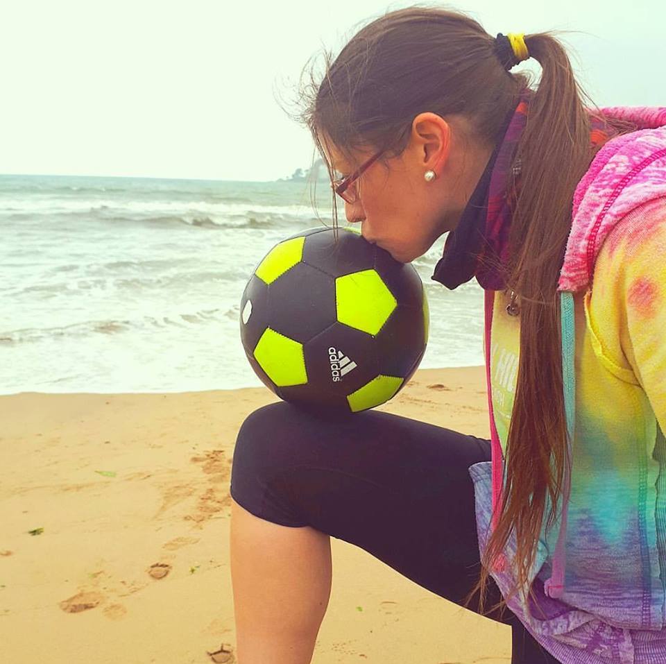 Daisy Mardones: La entrenadora que hace historia en el fútbol femenino