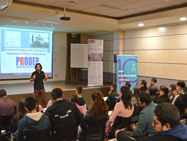 Estudiantes de Preparador Físico participaron en jornada de PRODEP