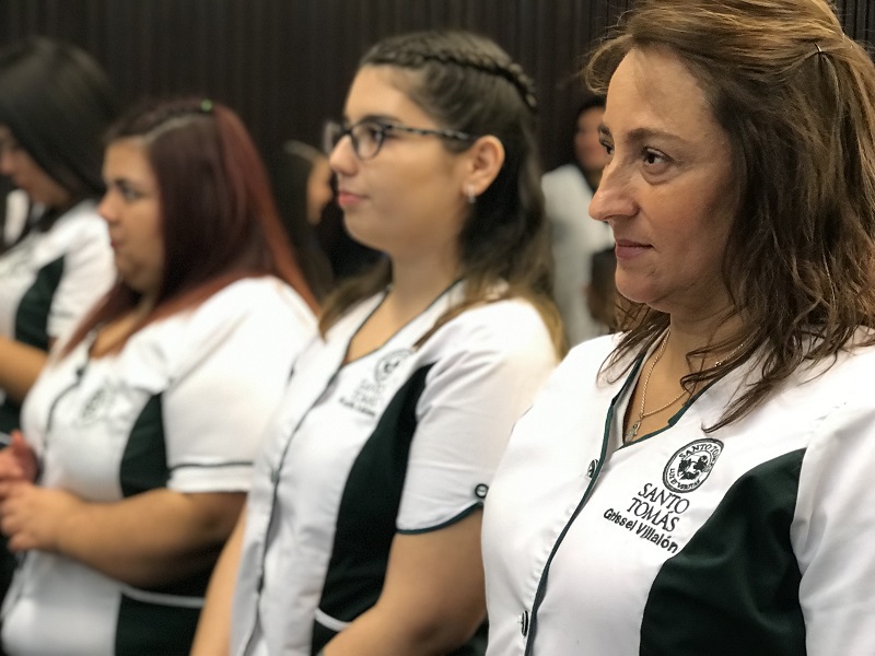 Estudiantes del Área Salud reciben investidura