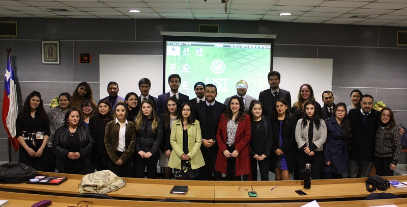 Clínica Jurídica UST Santiago: Estudiantes beneficiaron a más de 600 personas mayores