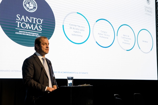 IP-CFT Santo Tomás presentó su modelo de acompañamiento al estudiante en Seminario Internacional