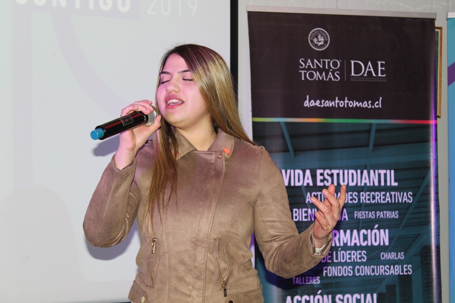 Alumna del Área de Educación representará a Puente Alto en el Festival de la Voz