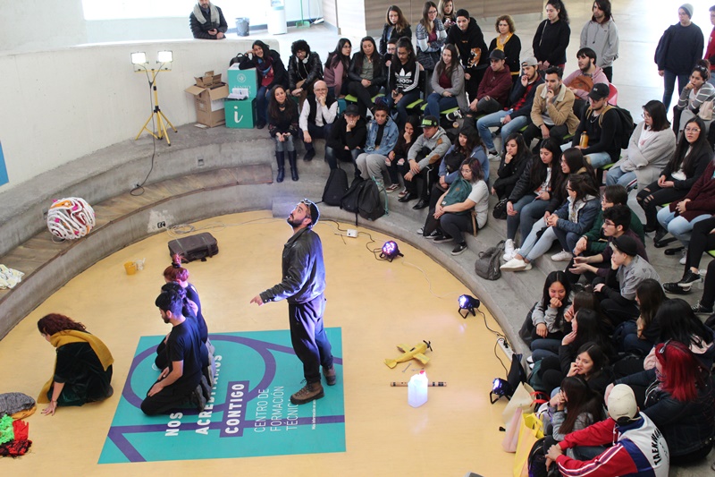 Con obra abreviada de "El Principito" finalizó la Semana Santo Tomás en sede San Joaquín