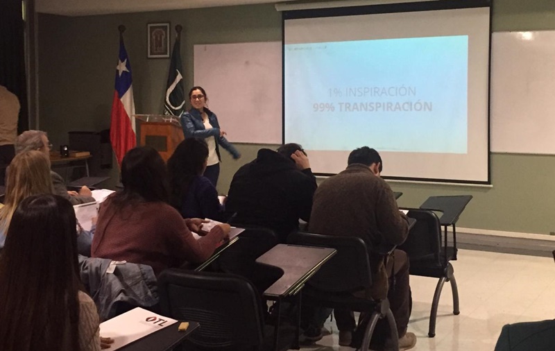 Estudiantes de Ingeniería aprenden cómo transformar sus tesis en emprendimiento