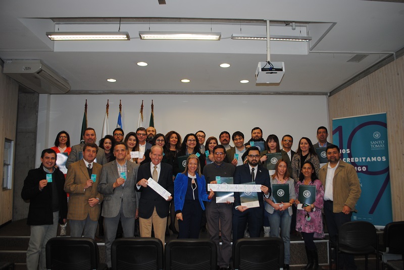 Docentes de Santo Tomás Ovalle culminaron cursos de perfeccionamiento