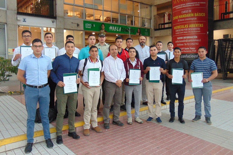Alumnos de Escuela de Formación de Carabineros participaron en taller de programación web