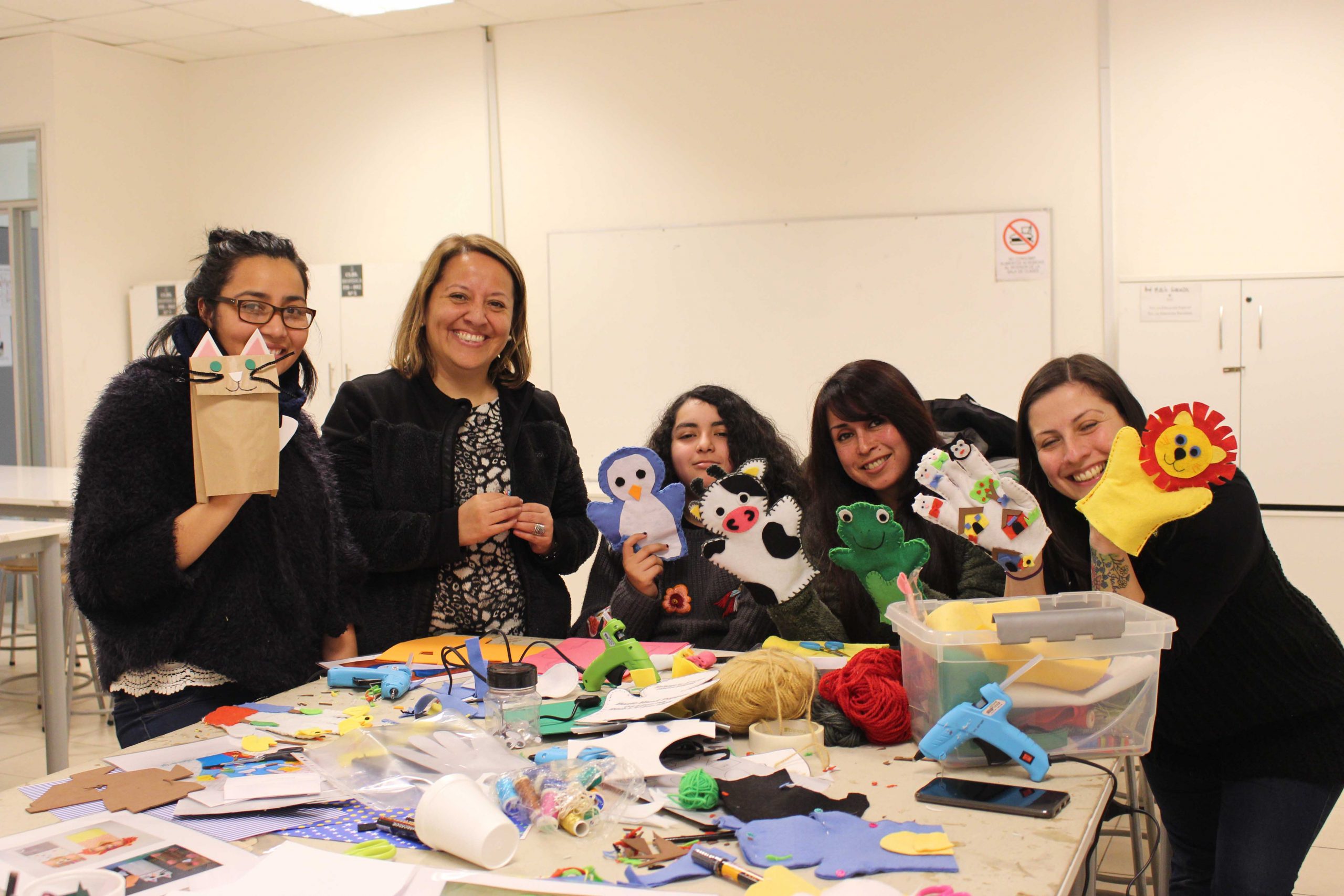 Realizan talleres de invierno gratuitos para la comunidad Valdiviana
