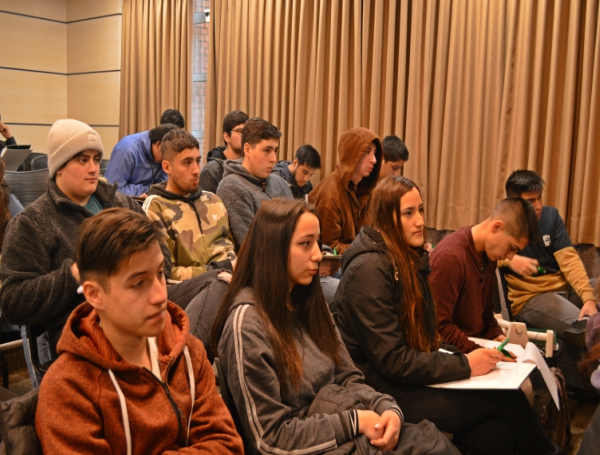 Estudiantes UST organizaron seminario en áreas distintivas de Kinesiología