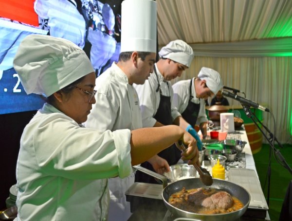 Sabores criollos y técnicas de vanguardia colmaron el seminario de Sabores y Saberes