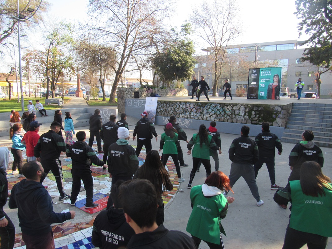 Promover la vida sana y actividad física en los curicanos