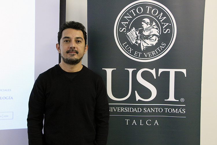 Académico de la UST Talca habló de Redes Sociales en Seminario sobre Bullying