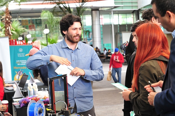 Grandes ideas de negocios: emprendimientos de estudiantes y egresados se reúnen en Mercado E!