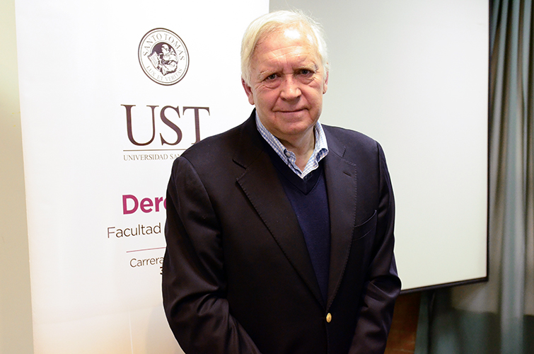Diálogos Públicos de la Universidad Santo Tomás Talca recibió a ex Ministro Jorge Burgos