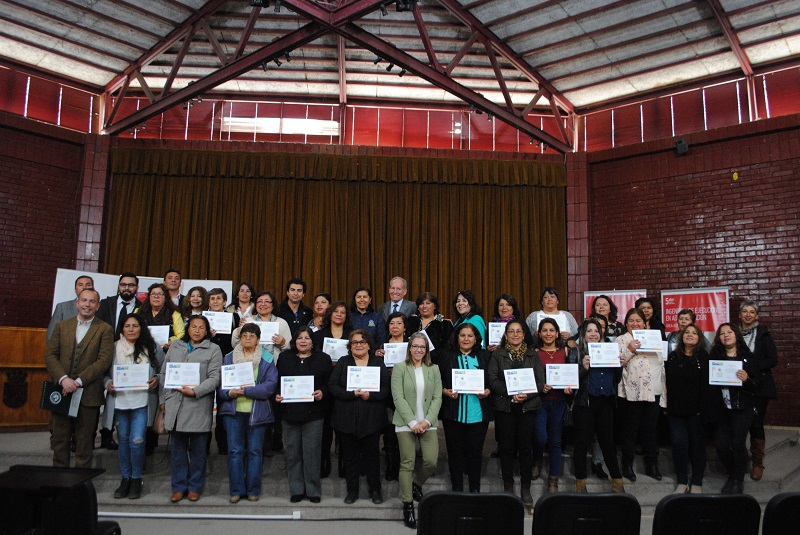 Emprendedoras ovallinas se certificaron en técnicas para desarrollar sus PYME