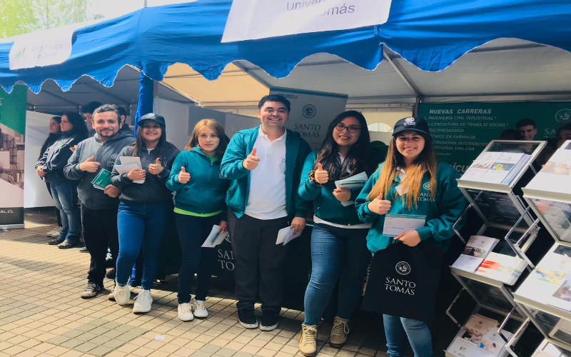 Santo Tomás Los Ángeles participó en IX versión de la Feria de Educación Superior