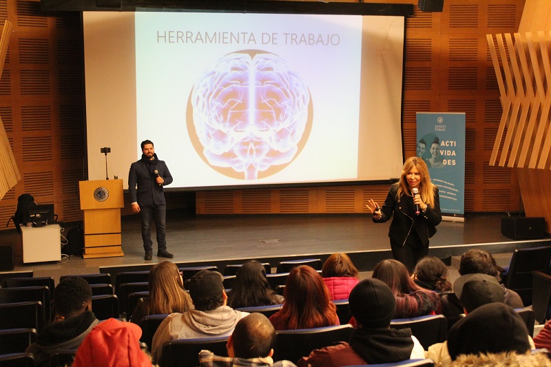 Talleres de Training e Inserción Laboral se desarrollaron en Santo Tomás sede San Joaquín