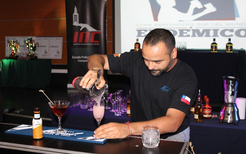 7° Copa Bar Tender Sur del Mundo se desarrolló en Santo Tomás Los Ángeles