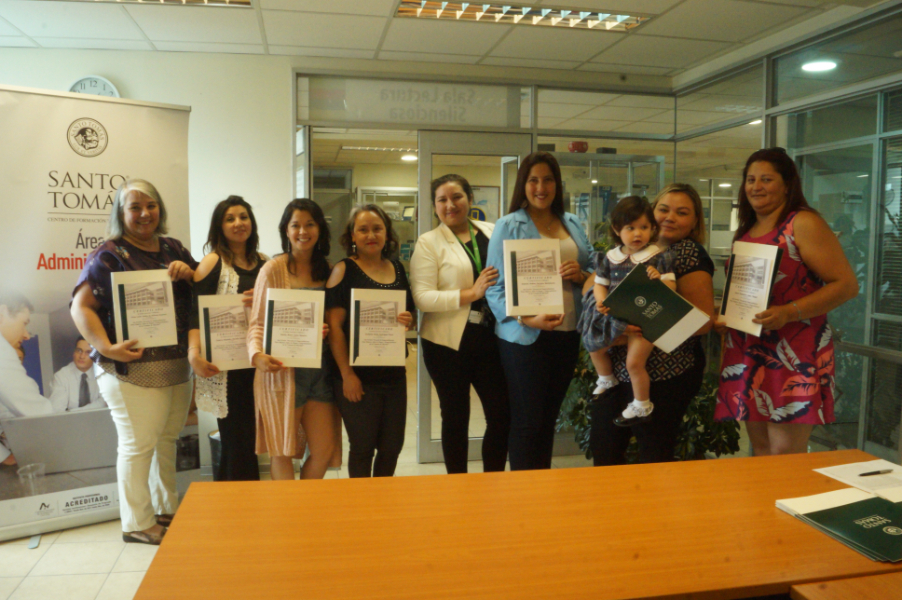 Jefas de Hogar se certifican para administrar sus negocios
