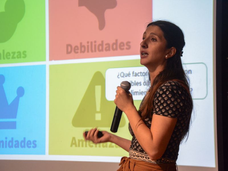 Seminario abordó importancia de la nutrición intraescolar