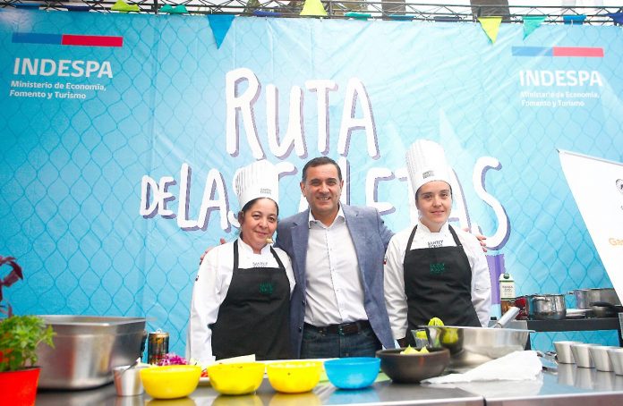 Presente en feria gastronómica “La Ruta de las Caletas”