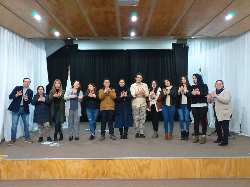 Estudiantes de Santo Tomás participaron en taller de lengua de señas