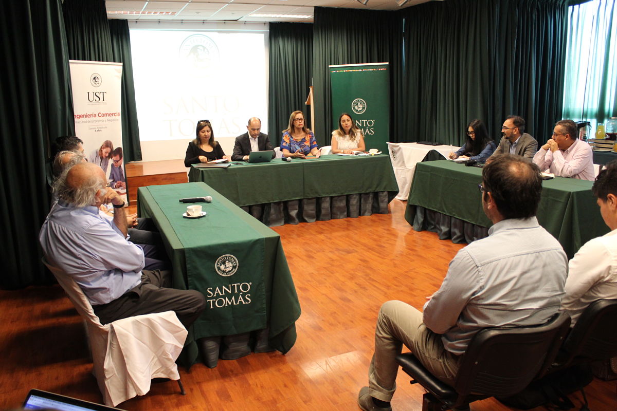Ingeniería Comercial desarrolla mesa de trabajo en apoyo a mipymes de la región
