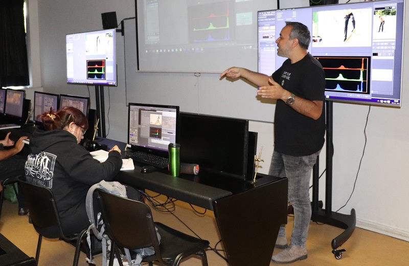 EGRESADOS Y ESTUDIANTES DE COMUNICACIÓN AUDIOVISUAL DIGITAL SE CERTIFICARON EN EL SOFTWARE DE EDICIÓN AVID