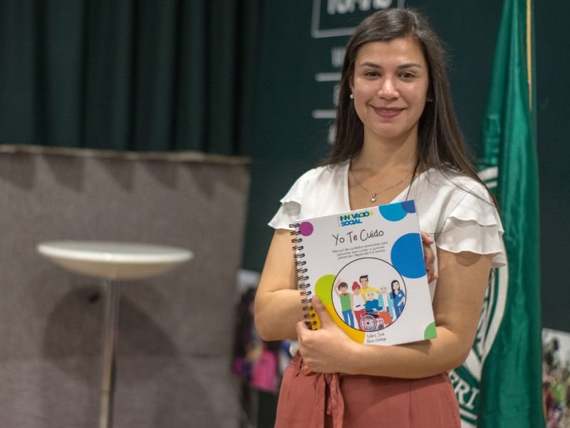 Manual para cuidadoras “Yo te cuido” creado por estudiante Tomasina beneficiará a más de 200 familias
