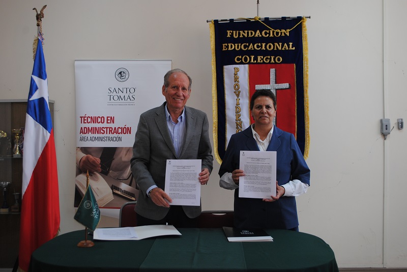 Alumnas del Colegio La Providencia continuarán estudios superiores gracias a convenio
