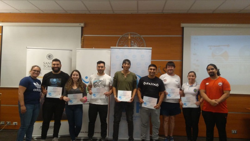 La deportista de alto rendimiento María Fernanda Valdés realizó charla en Santo Tomás Curicó