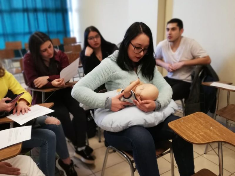 Nutrición Santo Tomás Concepción certifica a sus alumnos en Lactancia Materna