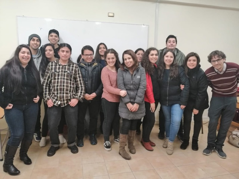 Voluntariado Santo Tomás inicia campaña solidaria de invierno